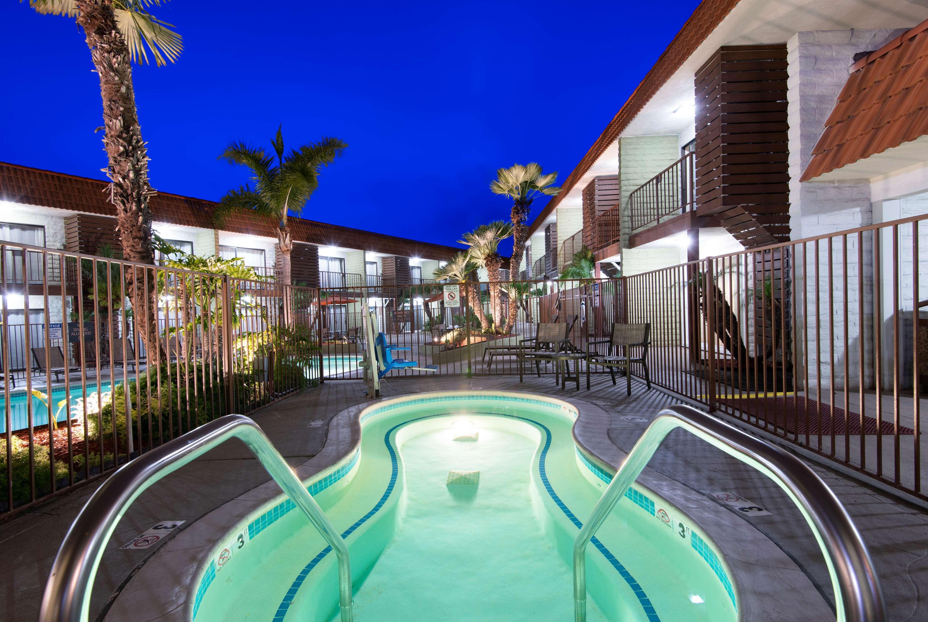 Best Western Oceanside Inn Екстериор снимка