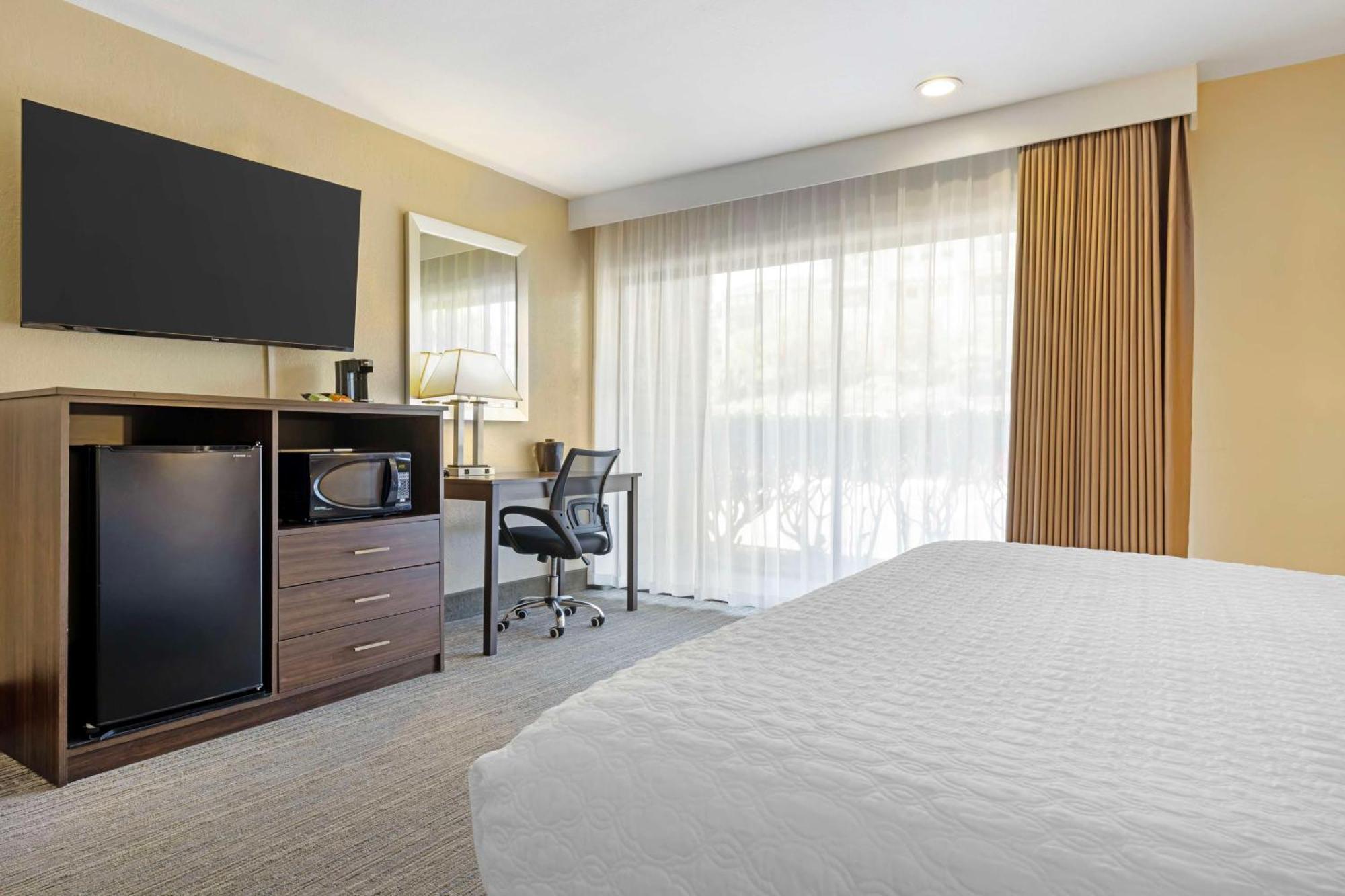 Best Western Oceanside Inn Екстериор снимка
